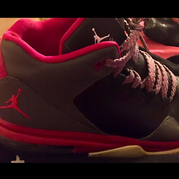 Old but still good for a night out! - Picture 2 of 2